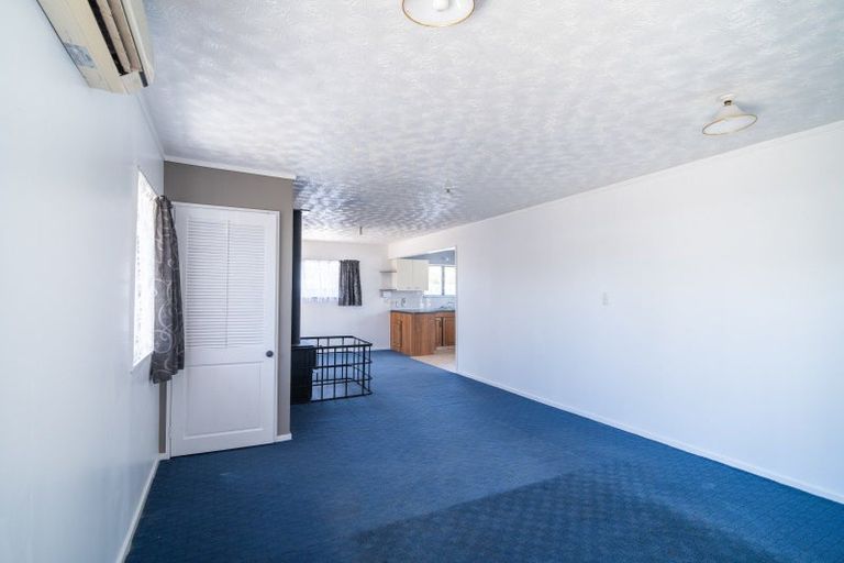 Photo of property in 247 Flaxmere Avenue, Flaxmere, Hastings, 4120