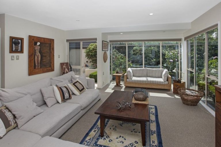 Photo of property in 5/33 Holly Road, St Albans, Christchurch, 8014