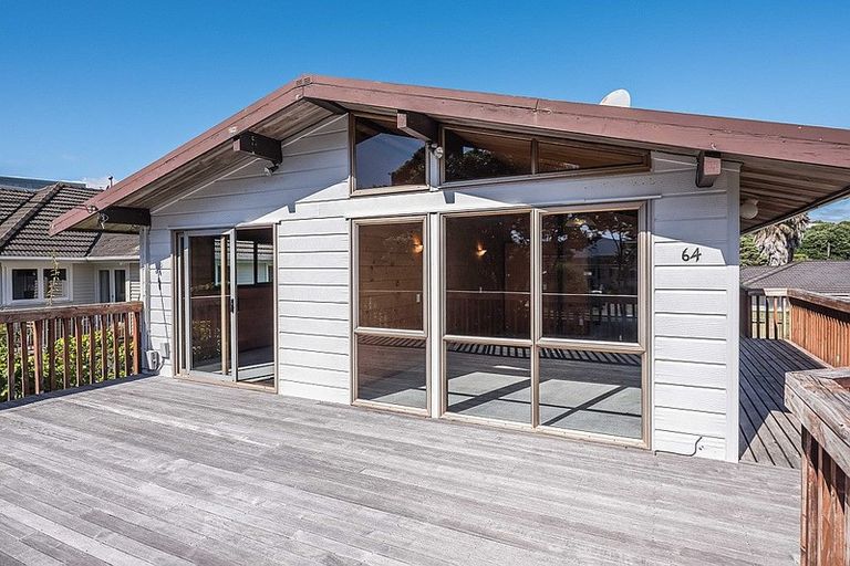 Photo of property in 64 Manly Street, Paraparaumu Beach, Paraparaumu, 5032