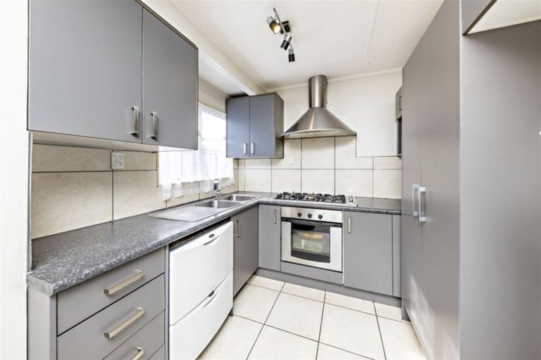 Photo of property in 4 Haumia Way, Otara, Auckland, 2023