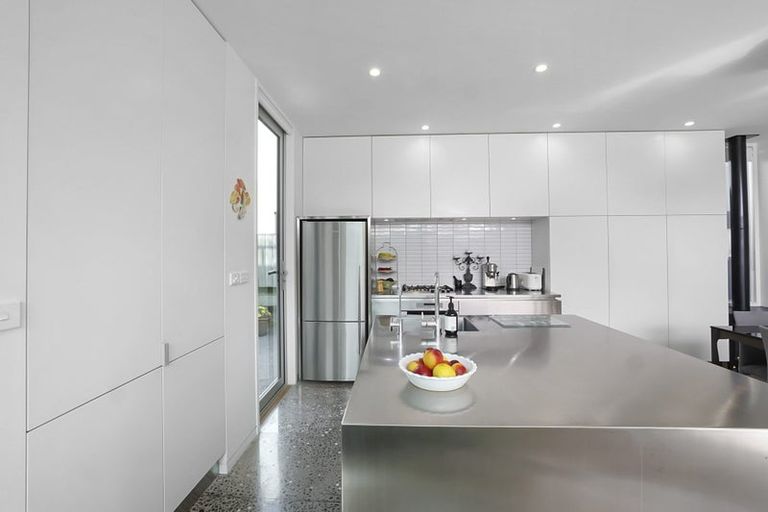 Photo of property in 79 Buller Street, New Plymouth, 4312