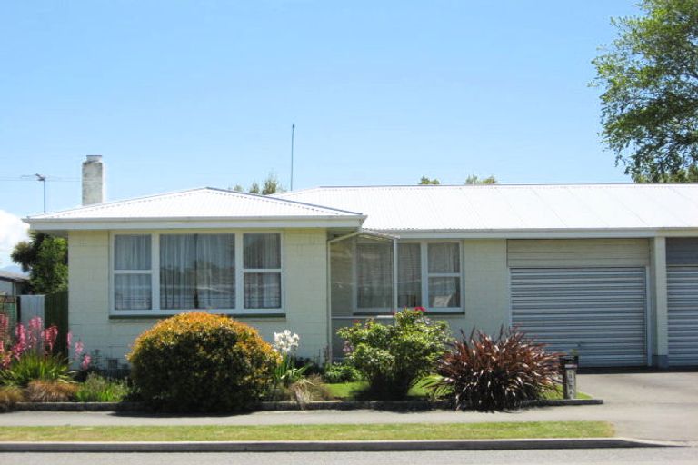 Photo of property in 388b High Street, Rangiora, 7400