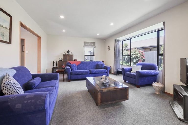 Photo of property in 10 Ben Nevis Drive, Broomfield, Christchurch, 8042