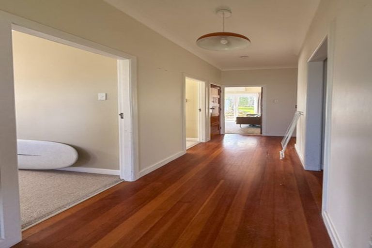 Photo of property in 26 Peakes Road, Saint Johns Hill, Whanganui, 4501