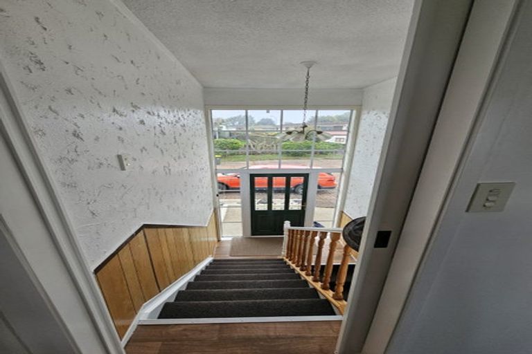 Photo of property in 18a Carnoustie Drive, Wattle Downs, Auckland, 2103