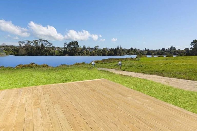 Photo of property in 27 Kauri Drive, Waiuku, 2123