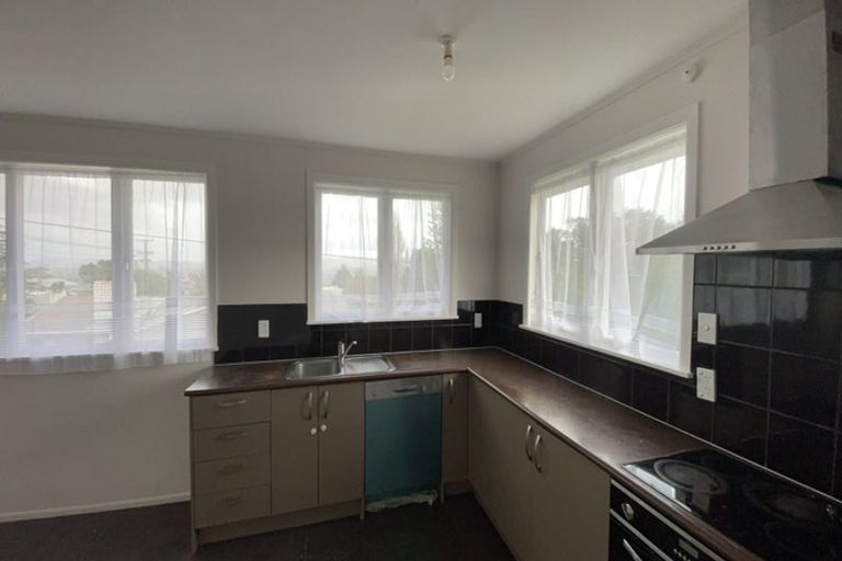 Photo of property in 29 Chorley Avenue, Massey, Auckland, 0614