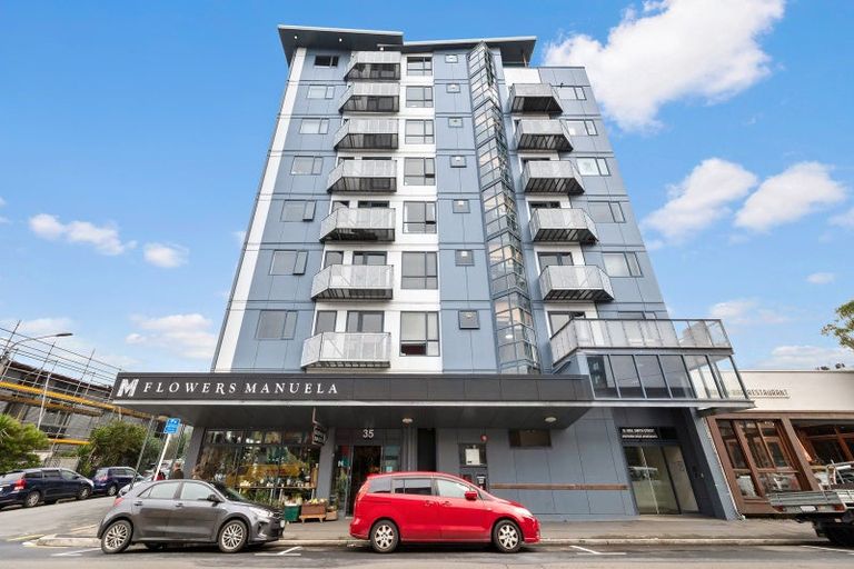 Photo of property in Southern Cross Apartments, 413/35 Abel Smith Street, Te Aro, Wellington, 6011