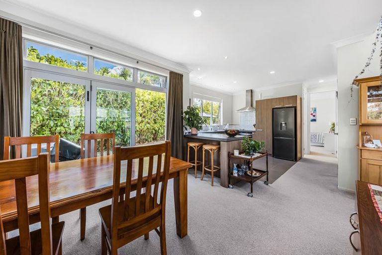 Photo of property in 7f Clearwater Cove, West Harbour, Auckland, 0618