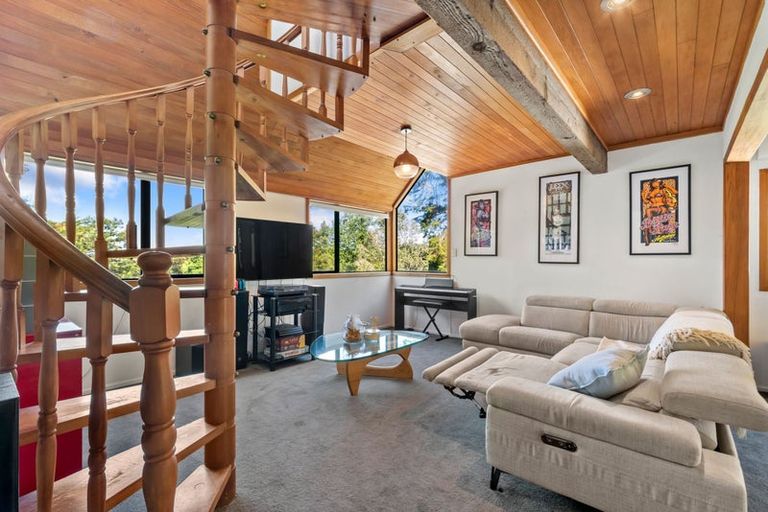 Photo of property in 110 Attwood Road, Paremoremo, Auckland, 0632