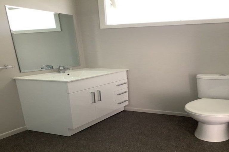 Photo of property in 1/10 Trevethick Grove, Woburn, Lower Hutt, 5010