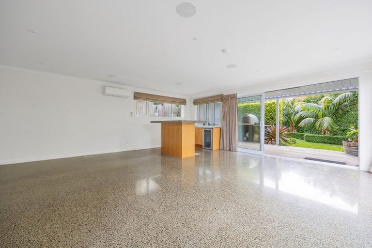 Photo of property in 17 Bevyn Street, Castor Bay, Auckland, 0620