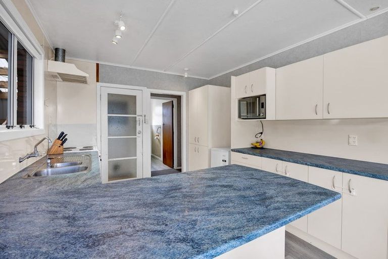 Photo of property in 44 Oberon Street, Stratford, 4332