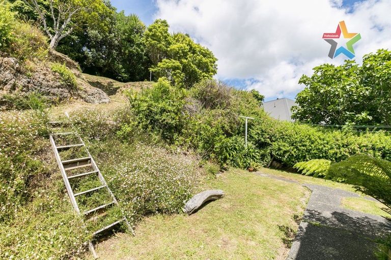 Photo of property in 103 Sunshine Avenue, Karori, Wellington, 6012