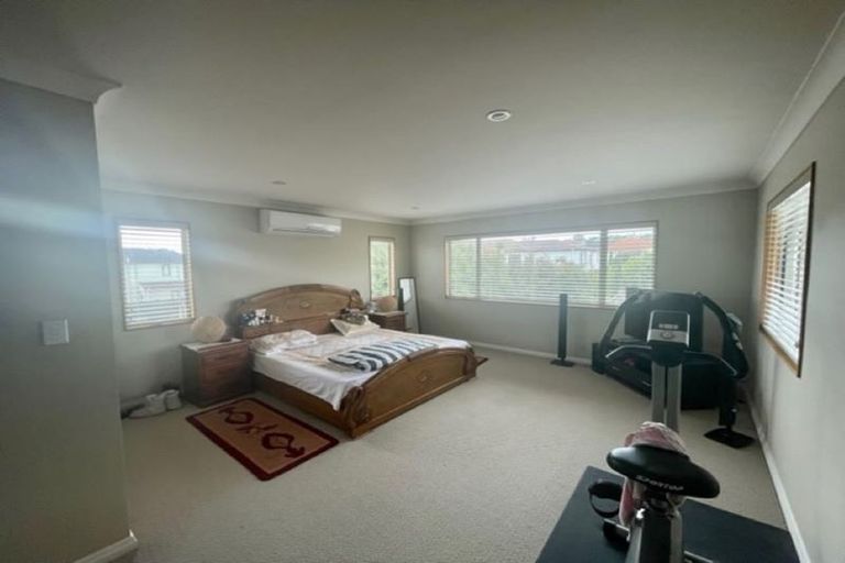 Photo of property in 28 Kaseng Place, East Tamaki Heights, Auckland, 2016