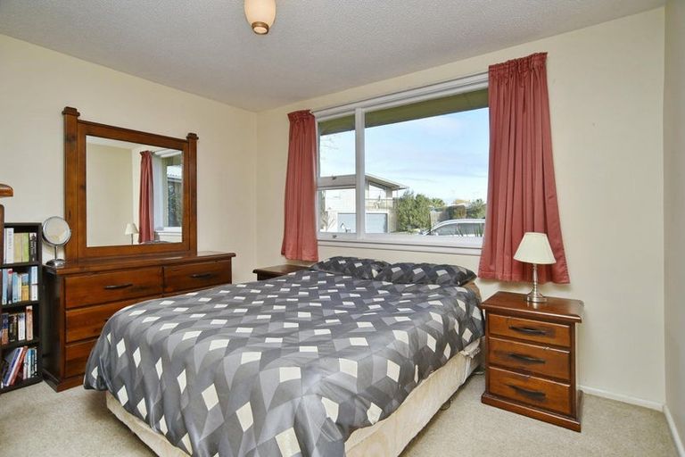 Photo of property in 9 Fraser Place, Rangiora, 7400