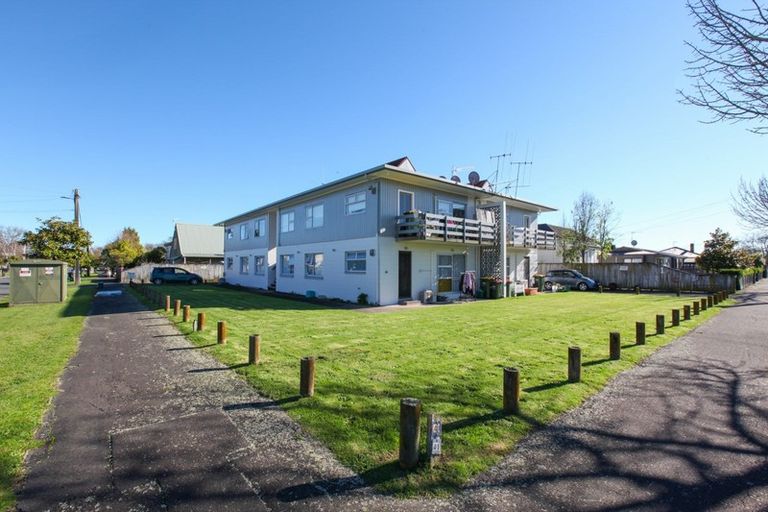 Photo of property in 15 Coates Street, Hamilton East, Hamilton, 3216