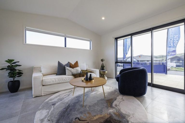 Photo of property in 1 Panui Avenue, Helensville, 0800