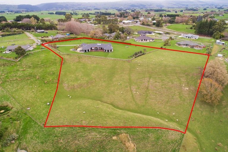 Photo of property in 235b Watershed Road, Bunnythorpe, Palmerston North, 4470
