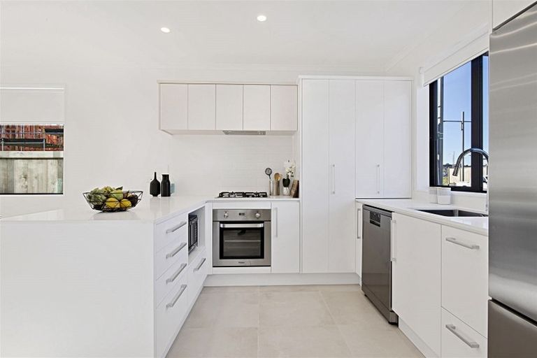 Photo of property in 22 Haddington Drive, Flat Bush, Auckland, 2019
