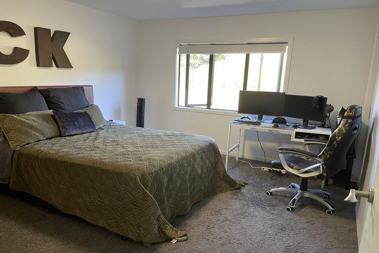 Photo of property in 14 Lakeview Terrace, Taradale, Napier, 4112