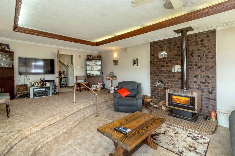 Photo of property in 42 Rhodes Street, Carterton, 5713