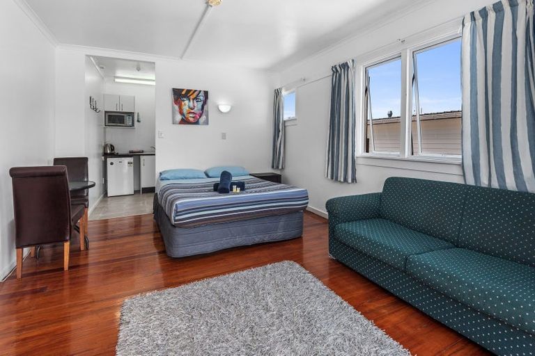 Photo of property in 27 Selwyn Road, Paihia, 0200
