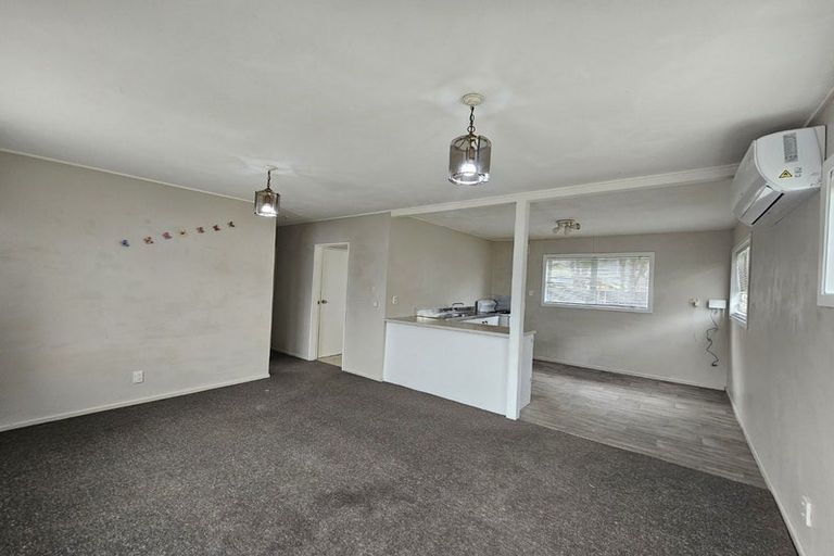 Photo of property in 2/54 Awamutu Grove, Waiwhetu, Lower Hutt, 5010