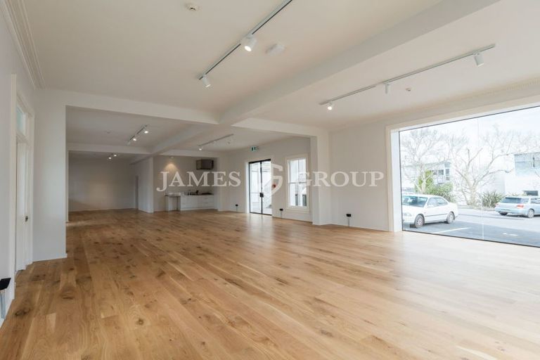 Photo of property in 44 Ponsonby Road, Karori, Wellington, 6012