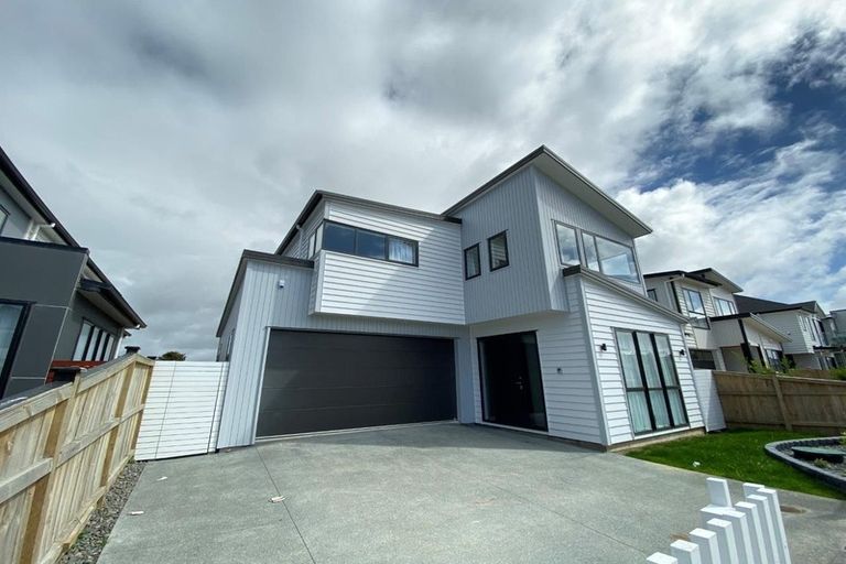 Photo of property in 16 Kokowai Parade, Hobsonville, Auckland, 0616