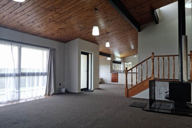 Photo of property in 142 York Road, Huirangi, New Plymouth, 4373