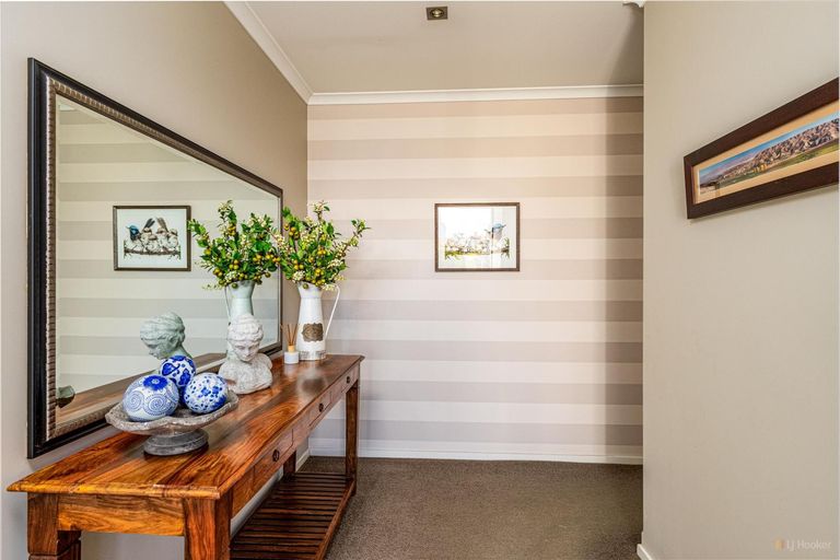 Photo of property in 24 Tancred Street, Geraldine, 7930