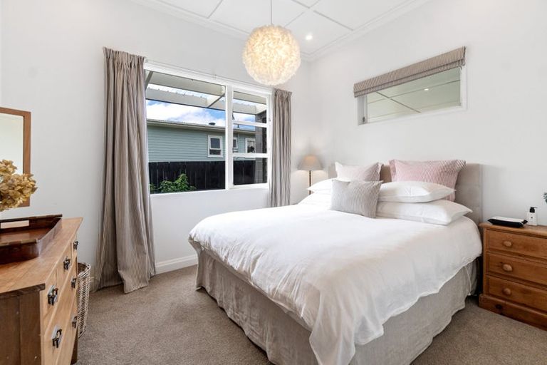Photo of property in 236 Birkdale Road, Birkdale, Auckland, 0626