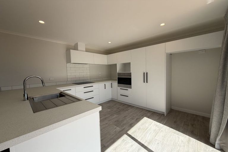 Photo of property in 143 Otuwairoa Esplanade, Opaheke, 2113