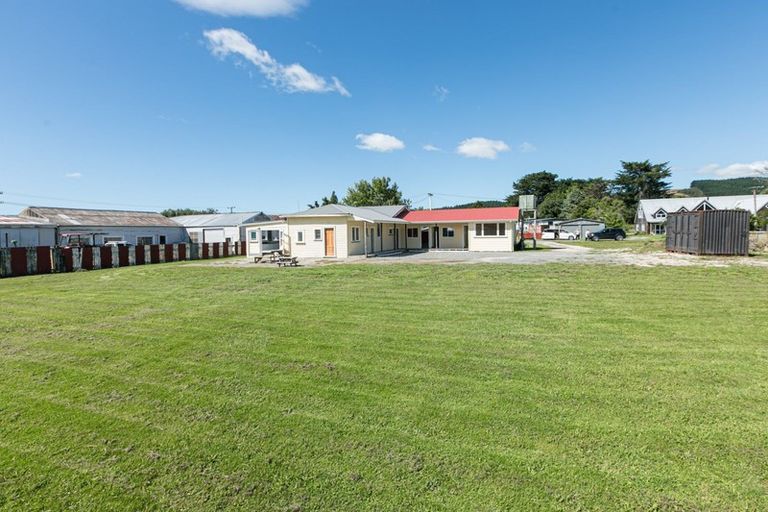 Photo of property in 7 Franklin Street, Porangahau, 4291
