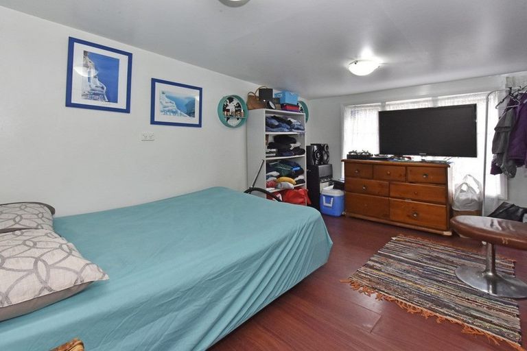 Photo of property in 29 Halsey Road, Manurewa, Auckland, 2102