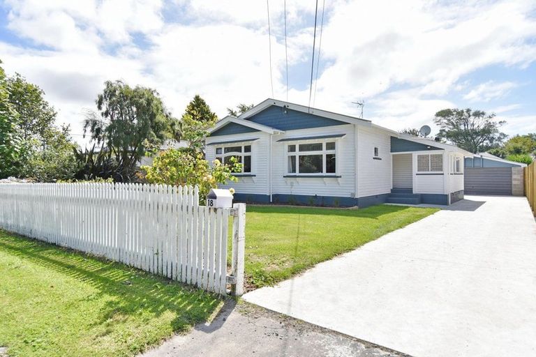 Photo of property in 18 Lionel Street, Avonside, Christchurch, 8061