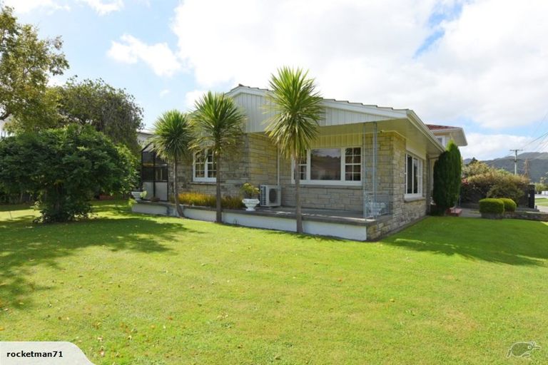 Photo of property in 21 Epuni Street, Hutt Central, Lower Hutt, 5011