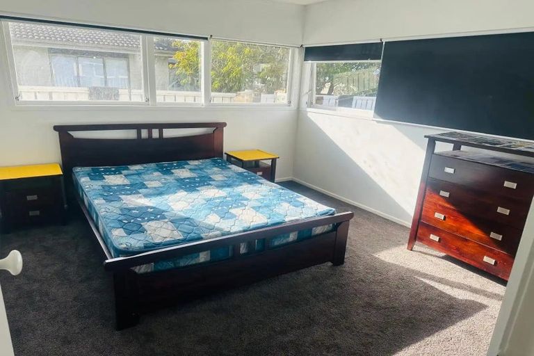 Photo of property in 18 Bellfield Road, Opaheke, Papakura, 2113