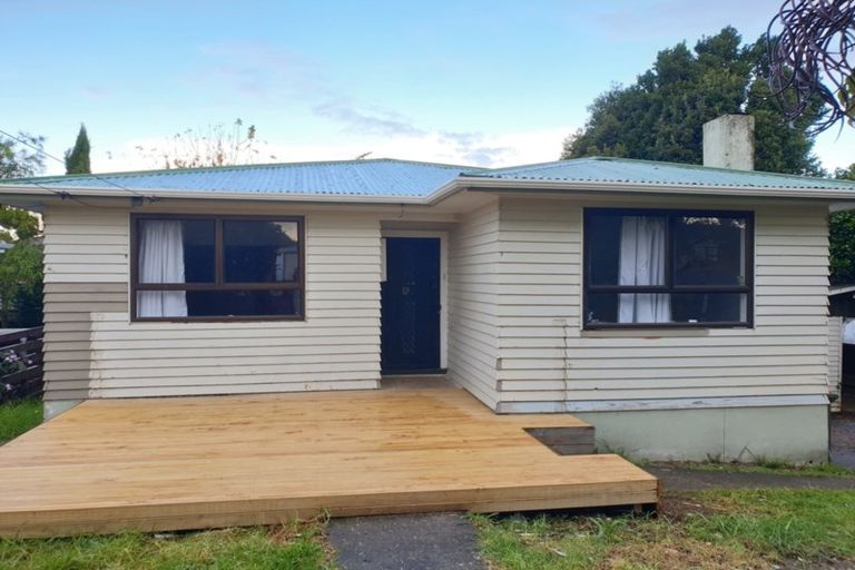Photo of property in 1 Frances Street, Manurewa, Auckland, 2102