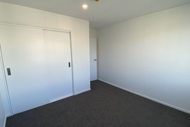 Photo of property in 208/28a Eileen Newey Place, Henderson, Auckland, 0612
