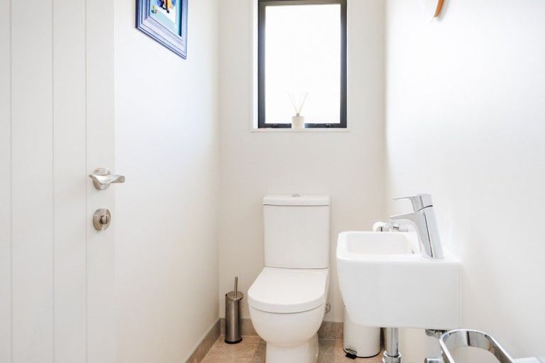 Photo of property in 54 Rosalie Terrace, Kelvin Grove, Palmerston North, 4414