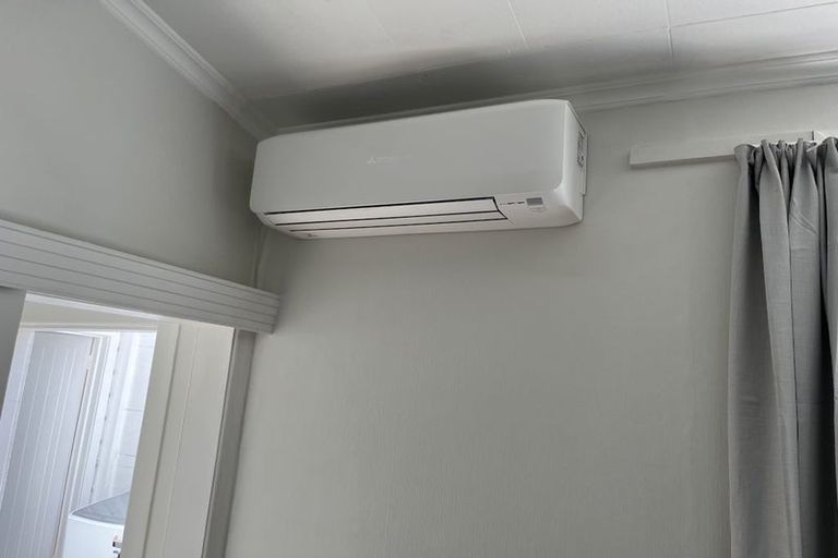 Photo of property in 18 Stoke Street, Newtown, Wellington, 6021