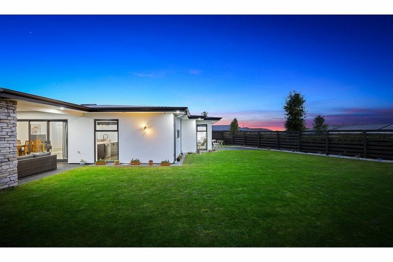 Photo of property in 10 Goodland Place, Rolleston, 7614