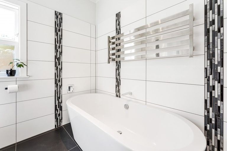 Photo of property in 33 Norfolk Street, Belmont, Lower Hutt, 5010
