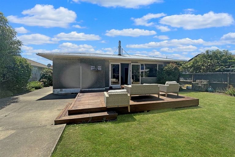 Photo of property in 33 Boston Avenue, Hornby, Christchurch, 8042