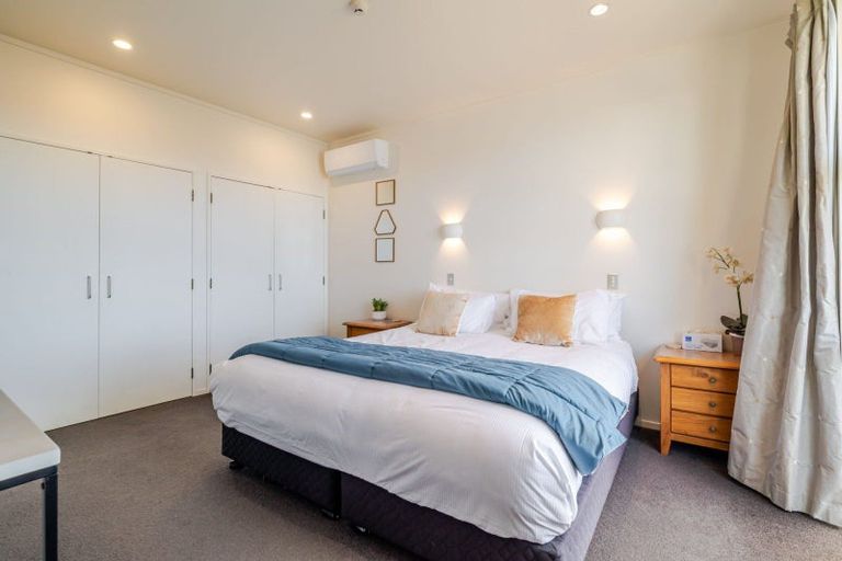 Photo of property in 3/6p Queen Street, Palmerston North, 4410