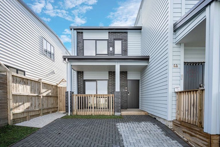 Photo of property in 11 Faithful Drive, Karaka, Papakura, 2113