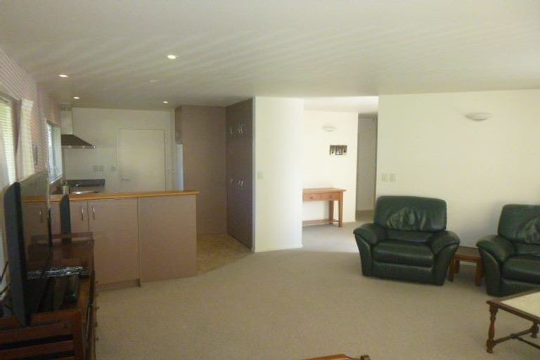 Photo of property in 179 The Parade, Island Bay, Wellington, 6023