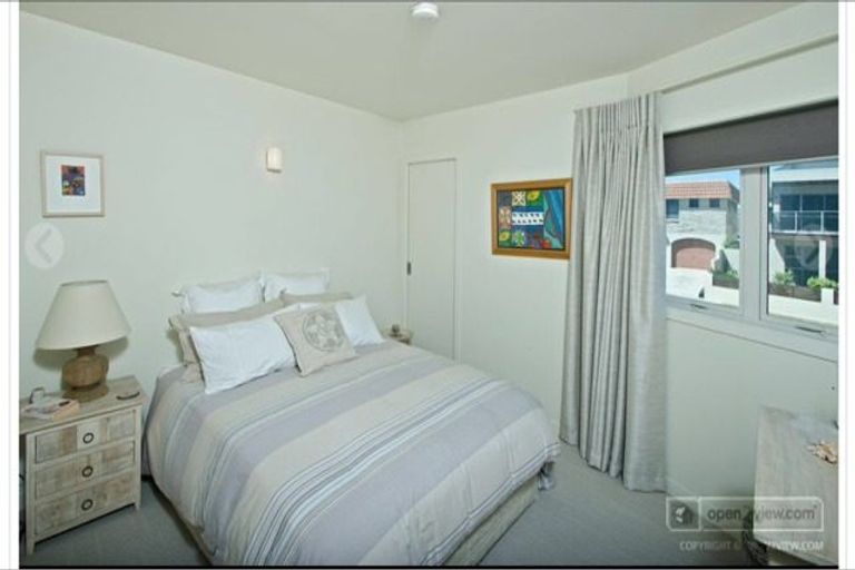 Photo of property in 154 Marine Parade, Mount Maunganui, 3116
